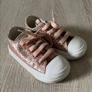 Converse Glittery Pink girl sneakers